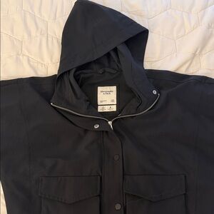 abercrombie and fitch wind and water resistant jacket black